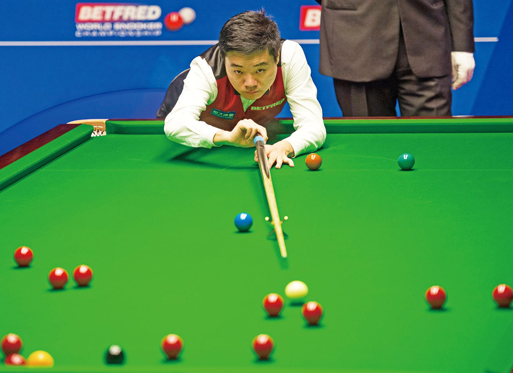 舞台上的表 舞台上的表