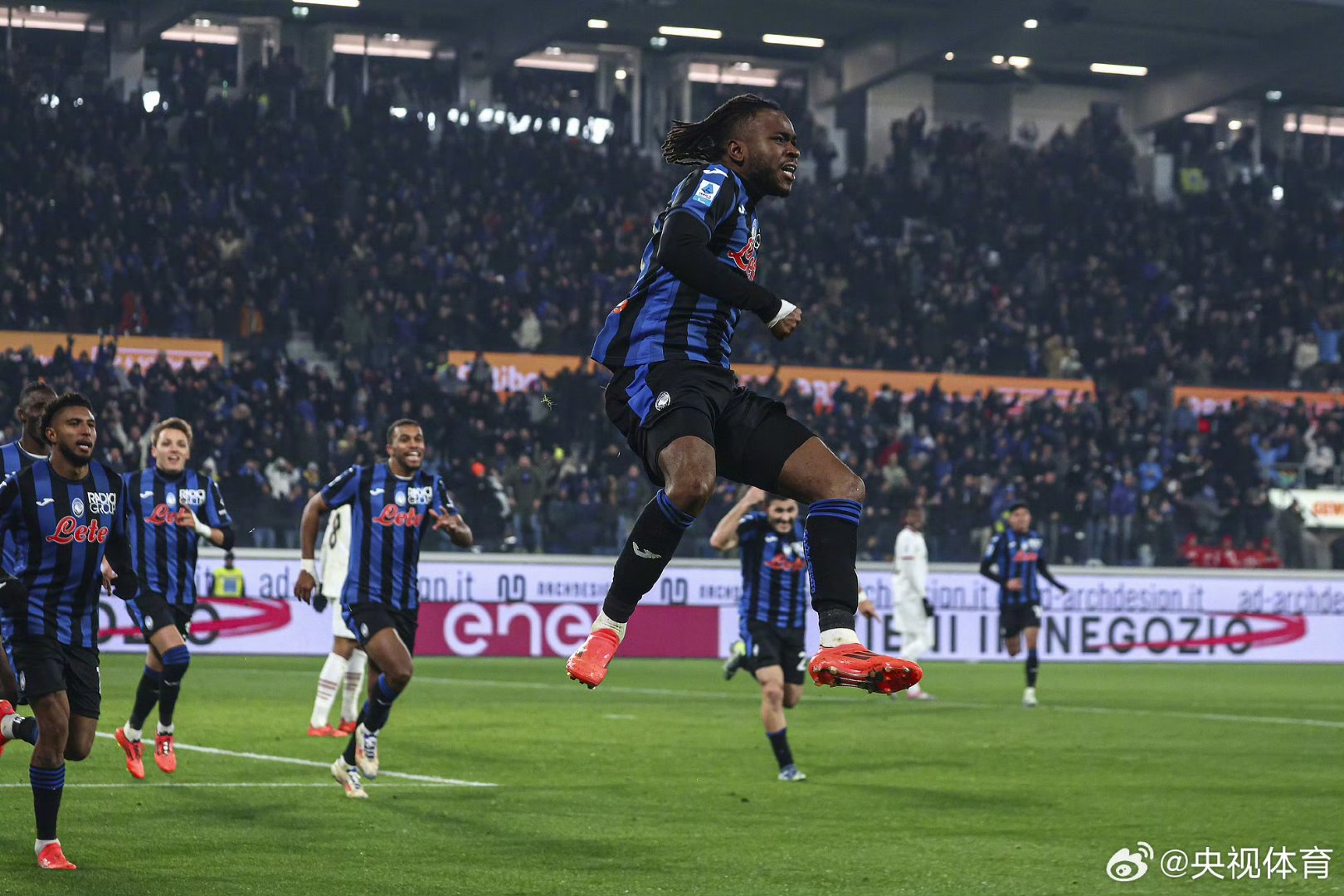 他不仅为球 他不仅为球