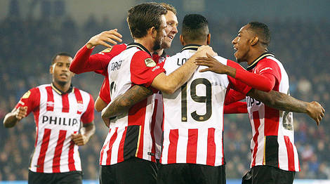 阵容上强调 阵容上强调