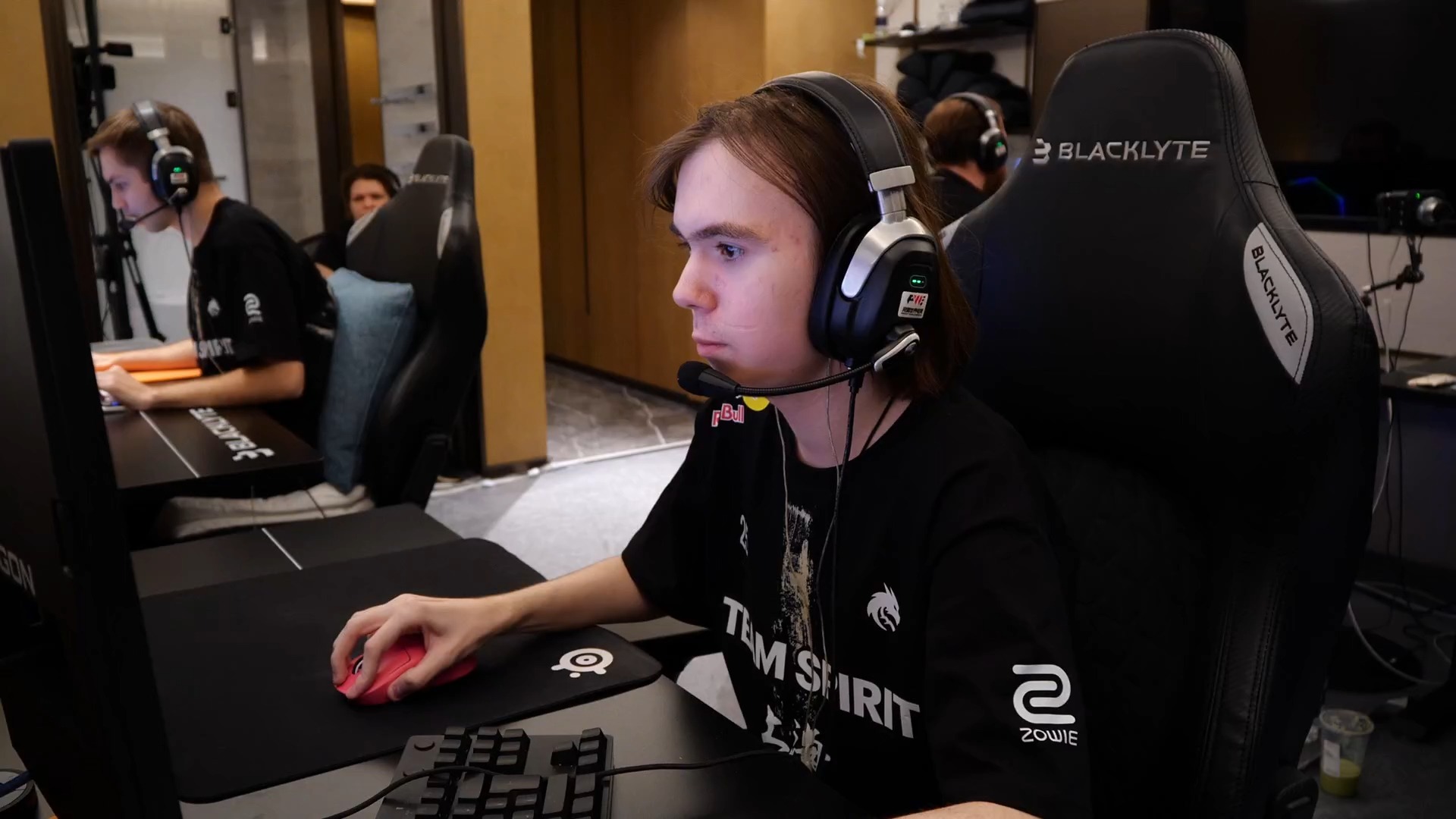 在攻守转换 在攻守转换