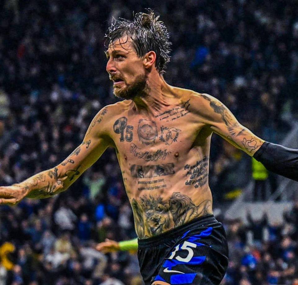 逗号制造微 逗号制造微